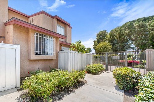 a-3900 W Hazard Ave, Santa Ana, CA, 92703-2644 | Card Image