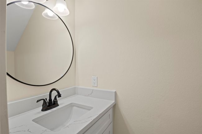 APT-6 - 717 Lee St, Condo with 2 bedrooms, 2 bathrooms and null parking in Mesquite TX | Image 11
