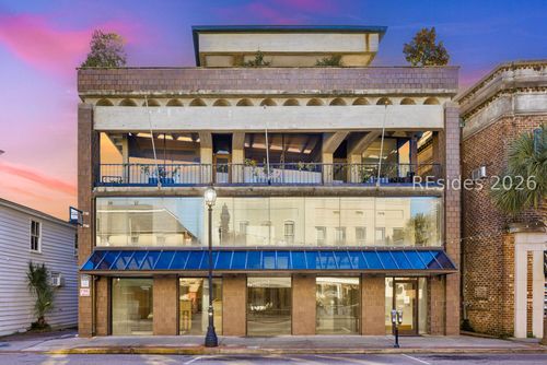 916 Bay St, Beaufort, SC, 29902-8511 | Card Image