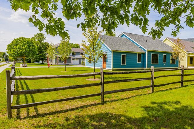 38 Jamesons Flts, Condo with 3 bedrooms, 3 bathrooms and null parking in Manchestr Ctr VT | Image 38