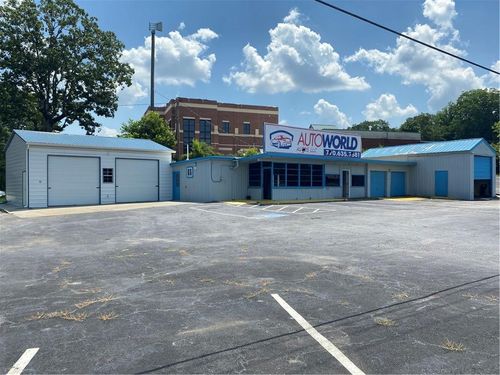 1511 S Cobb Dr Se, marietta, GA, 30060-7414 | Card Image