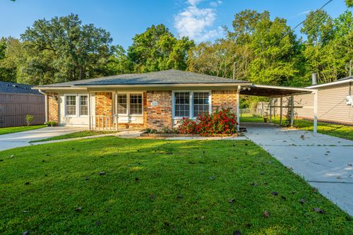 310 Sprucewood Dr, Summerville, SC, 29485-7829 | Card Image