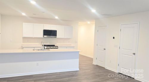 unit-b-1931B Tranquility Cir, Newton, NC, 28658-9181 | Card Image