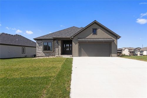 13620 Timothy Cir, Kearney, MO, 64060-3402 | Card Image