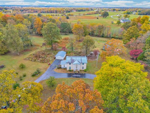 5881 Burgess Falls Rd, Sparta, TN, 38583-5153 | Card Image