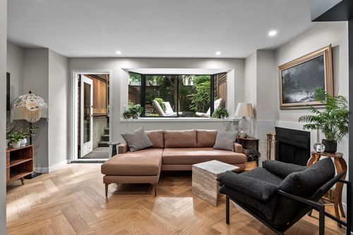 105-1922 W 7th Ave, Vancouver, BC, V6J1T1 | Card Image