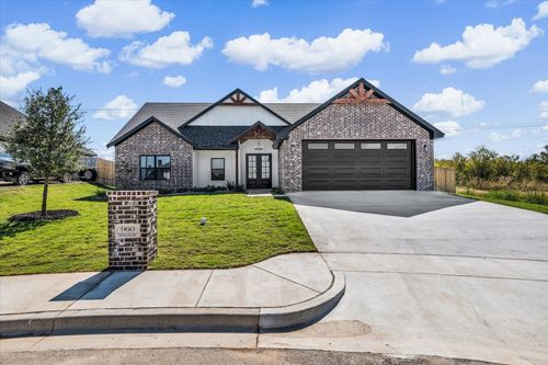 960 Gallant Fox Rd, Hewitt, TX, 76643-3020 | Card Image