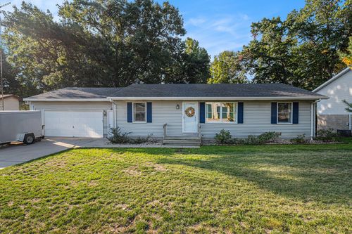 5853 Ridge Rd, Stevensville, MI, 49127-1151 | Card Image