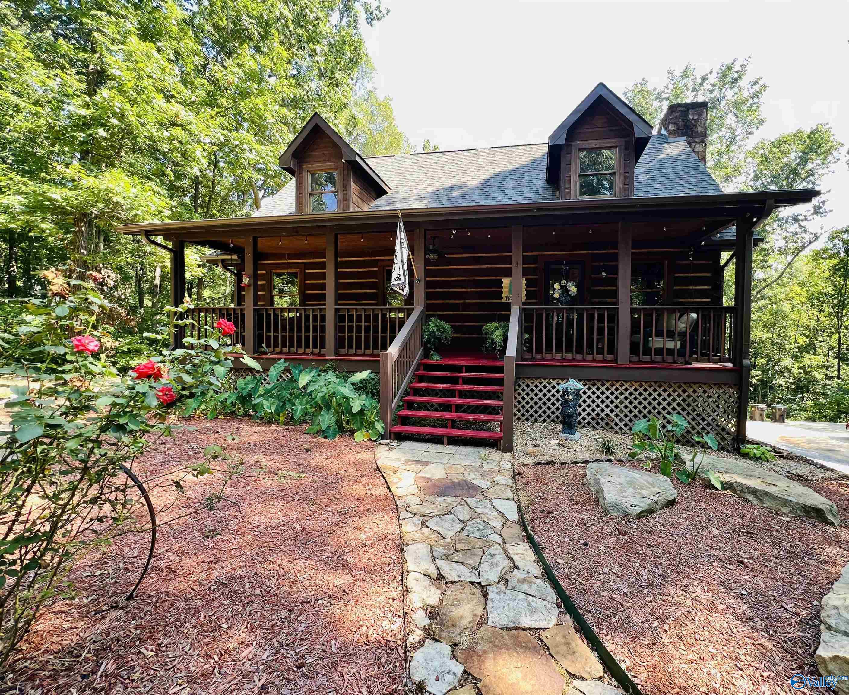 Oakmont Trl, Somerville, AL 35670