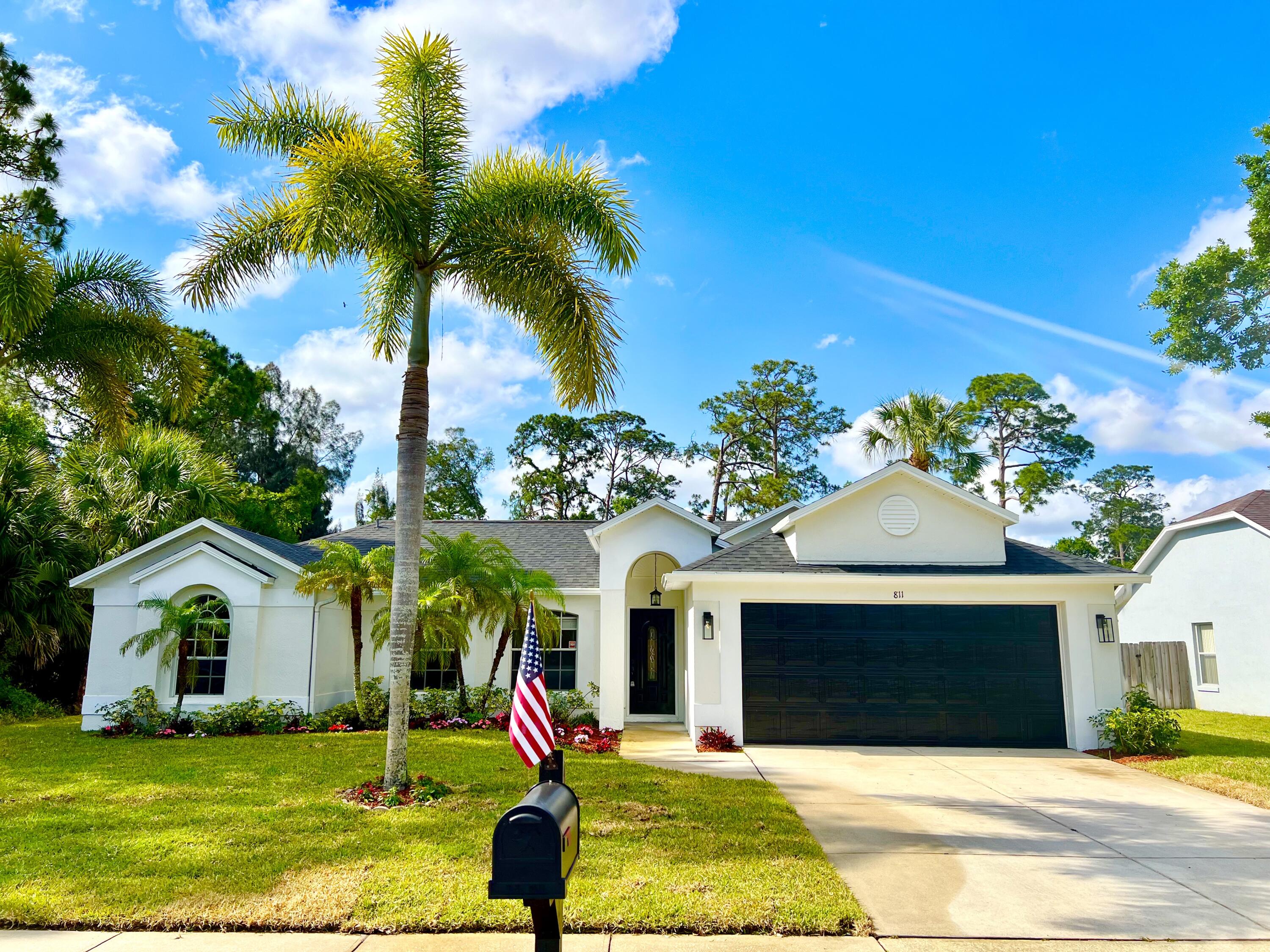 Hunters Creek Dr, Melbourne, FL 32904