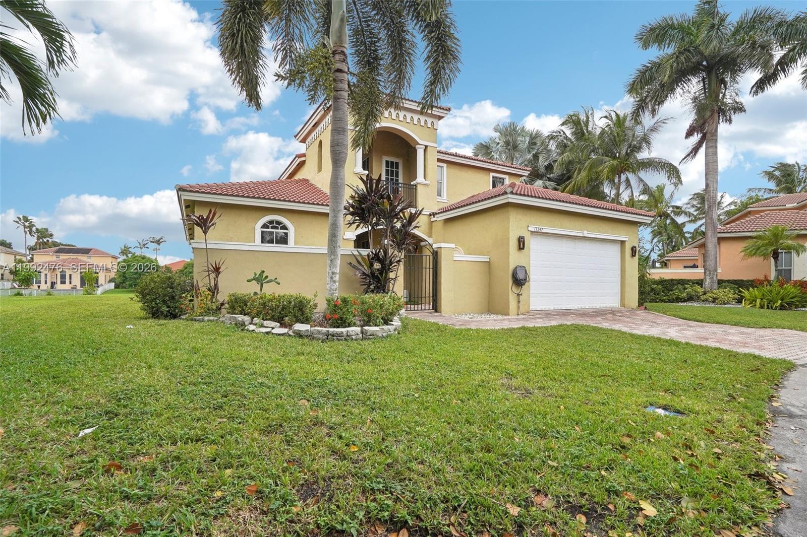Residential in Miramar 4