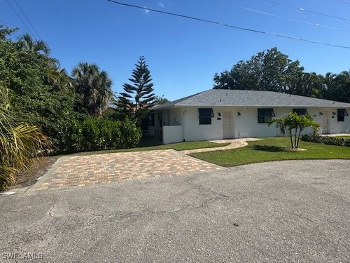4250 Rita Ln, BONITA SPRINGS, FL, 34134-4071 | Card Image