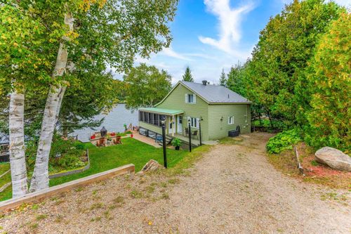 215 Ch. Du Lac-St-Louis E., Saint-Zénon, QC, J0K3N0 | Card Image