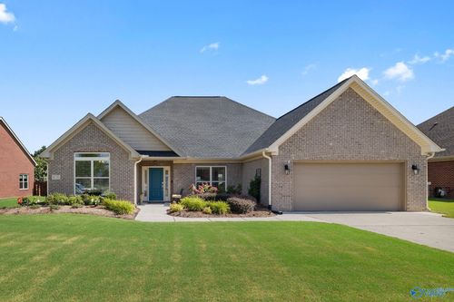 6735 Mceachern Ln Se, Owens Cross Roads, AL, 35763-8001 | Card Image