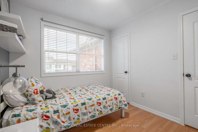 808 Mckay Cres, House attached with 3 bedrooms, 3 bathrooms and 2 parking in Milton ON | Image 40