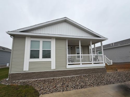 37-1283 E Ellis Rd, Norton Shores, MI, 49441-5615 | Card Image