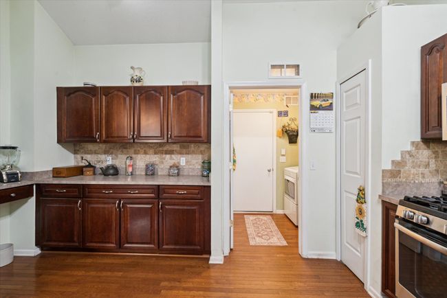 191 - 5563 Pinehurst Dr, Condo with 2 bedrooms, 2 bathrooms and null parking in Trenton MI | Image 13