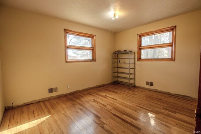 1204 E Culver Rd, House other with 3 bedrooms, 1 bathrooms and null parking in Knox IN | Image 8