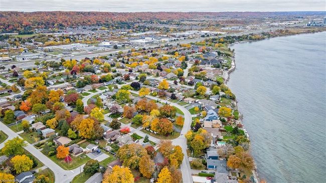 125 Lakeside Dr, House other with 4 bedrooms, 2 bathrooms and 5 parking in Grimsby ON | Image 31