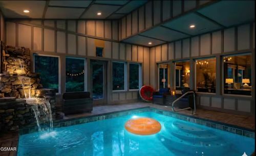 2215 Sawmill Cove Dr., Sevierville, TN, 37862 | Card Image
