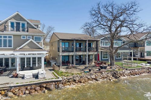1403 S Lakeview Drive, Clear Lake, IA, 50428 | Card Image