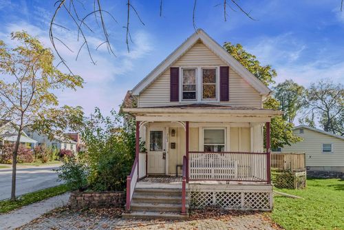 702 S 96th Street, WEST ALLIS, WI, 53214 | Card Image