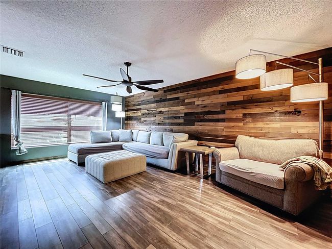 11525 Country Oaks Dr, House other with 3 bedrooms, 2 bathrooms and null parking in TAMPA FL | Image 34