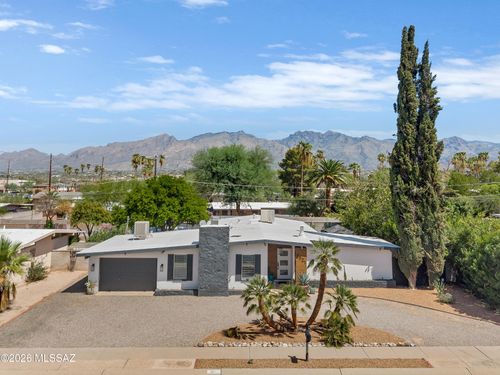 5521 E Kelso St, Tucson, AZ, 85712-2213 | Card Image