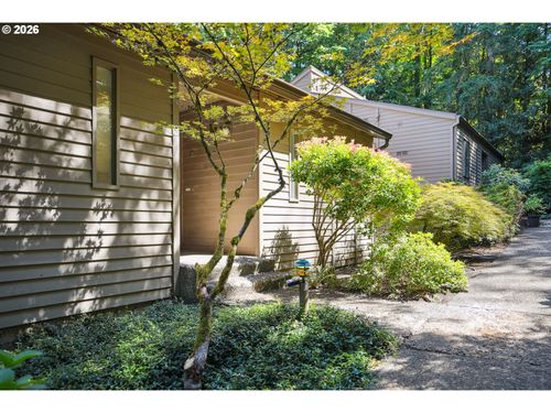 a-4594 Sw Caldew St, Portland, OR, 97219-1594 | Card Image