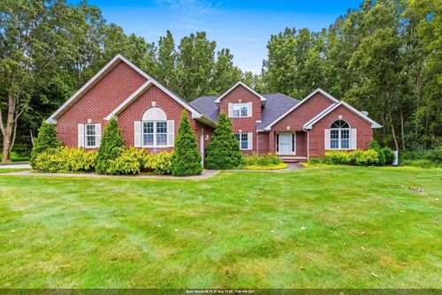 2451 Rocky Way, SUAMICO, WI, 54313 | Card Image