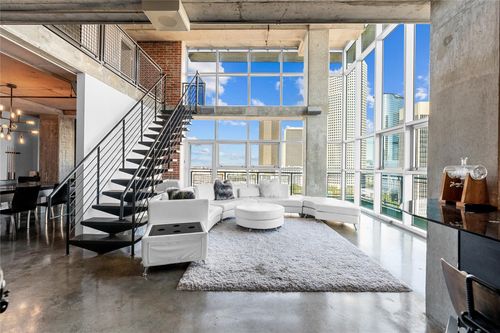 13430-2000 Bagby St, Houston, TX, 77002-8587 | Card Image