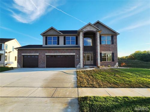 712 Creekwood Court, O'Fallon, IL, 62269 | Card Image