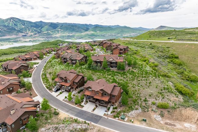 1773 E Longview Dr, Townhouse with 4 bedrooms, 4 bathrooms and 2 parking in Hideout UT | Image 33