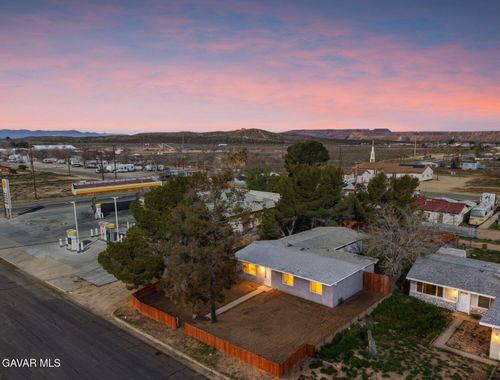 27035 Jerome St, Boron, CA, 93516-1631 | Card Image