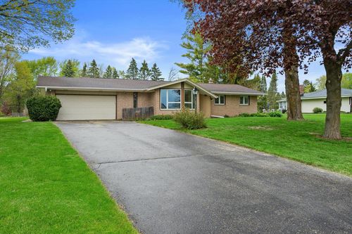 3182 Kettle Moraine Parkway, Richfield, WI, 53033 | Card Image