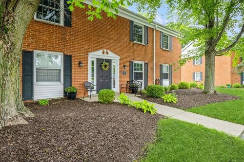 8-350 County Road B, Fontana, WI, 53125 | Card Image