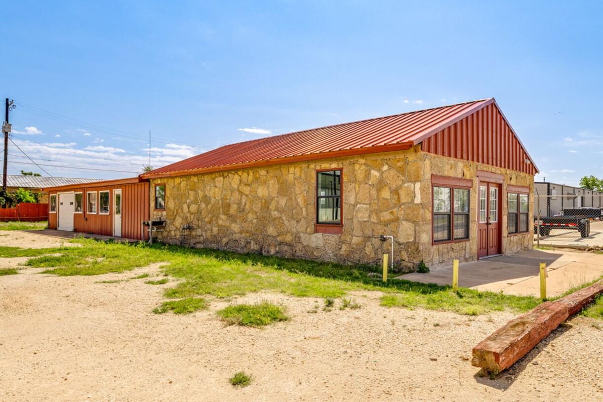 Commercial Sale in San Angelo 2