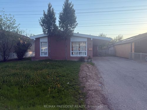 upper-45 Elmvale Cres, Etobicoke, ON, M9V2B8 | Card Image