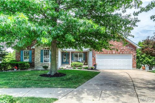 1903 Bonnie Brook Ln, Wentzville, MO, 63385-3265 | Card Image