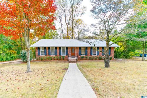 2345 Woodcreek Dr, HOOVER, AL, 35226-1642 | Card Image