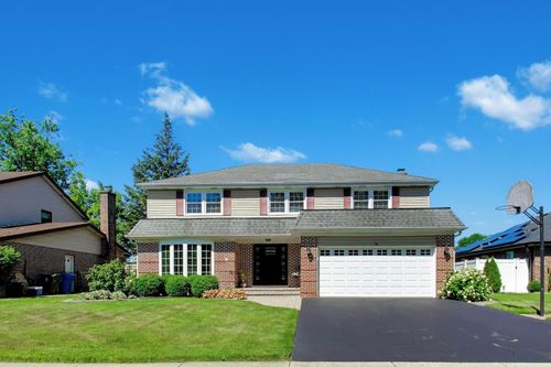 1722 N Burning Bush Ln, Mount Prospect, IL, 60056-1610 | Card Image