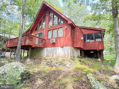 6414 Decker Rd, Bushkill, PA, 18324-9108 | Card Image