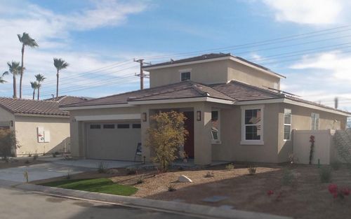 66681 Thunderbird Ln, Desert Hot Springs, CA, 92240-6932 | Card Image