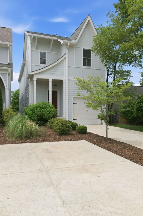 a-4207A Lone Oak Rd, Nashville, TN, 37215-3449 | Card Image