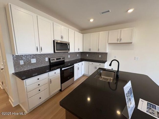 3606 Delta Dr, Townhouse with 3 bedrooms, 3 bathrooms and 1 parking in Wilson NC | Image 6