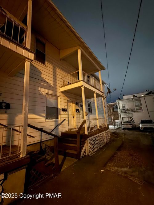 apt-2-734 Grant Ct, Dickson City, PA, 18519-4001 | Card Image