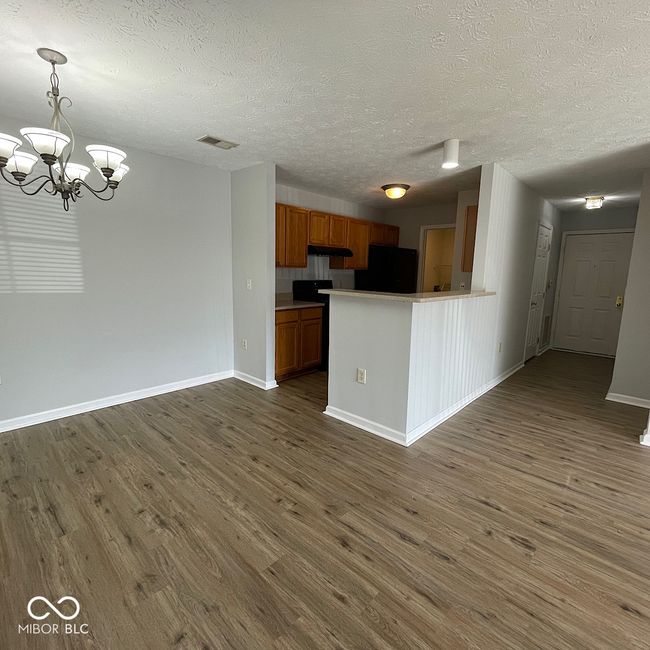 UNIT-101 - 8314 Glenwillow Ln, Condo with 2 bedrooms, 2 bathrooms and null parking in Indianapolis IN | Image 9