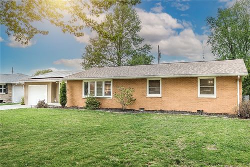 1104 Annis Ave, Mattoon, IL, 61938-6015 | Card Image