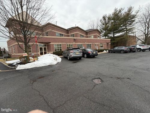 2nd-floor-97 Cedar Ln, Highland Park, NJ, 08904-2056 | Card Image