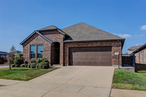 9101 Flying Eagle Ln, Fort Worth, TX, 76131-1749 | Card Image